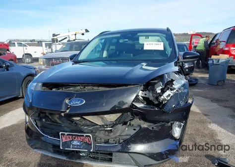 2021 Ford Escape Titanium из США, поврежденный, VIN 1FMCU9J98MUA78846